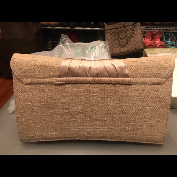 J.Renee Clutch & Handbag - Picture 6 of 8